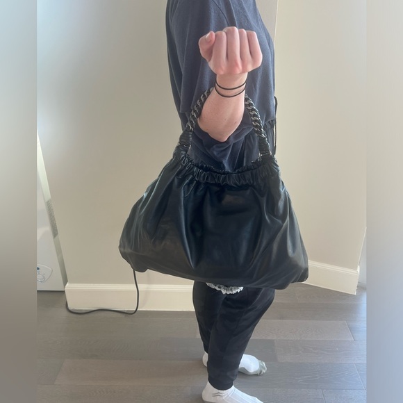 NWT Elie Tahari 100% Leather “Ruby” Hobo in Black - Picture 3 of 16